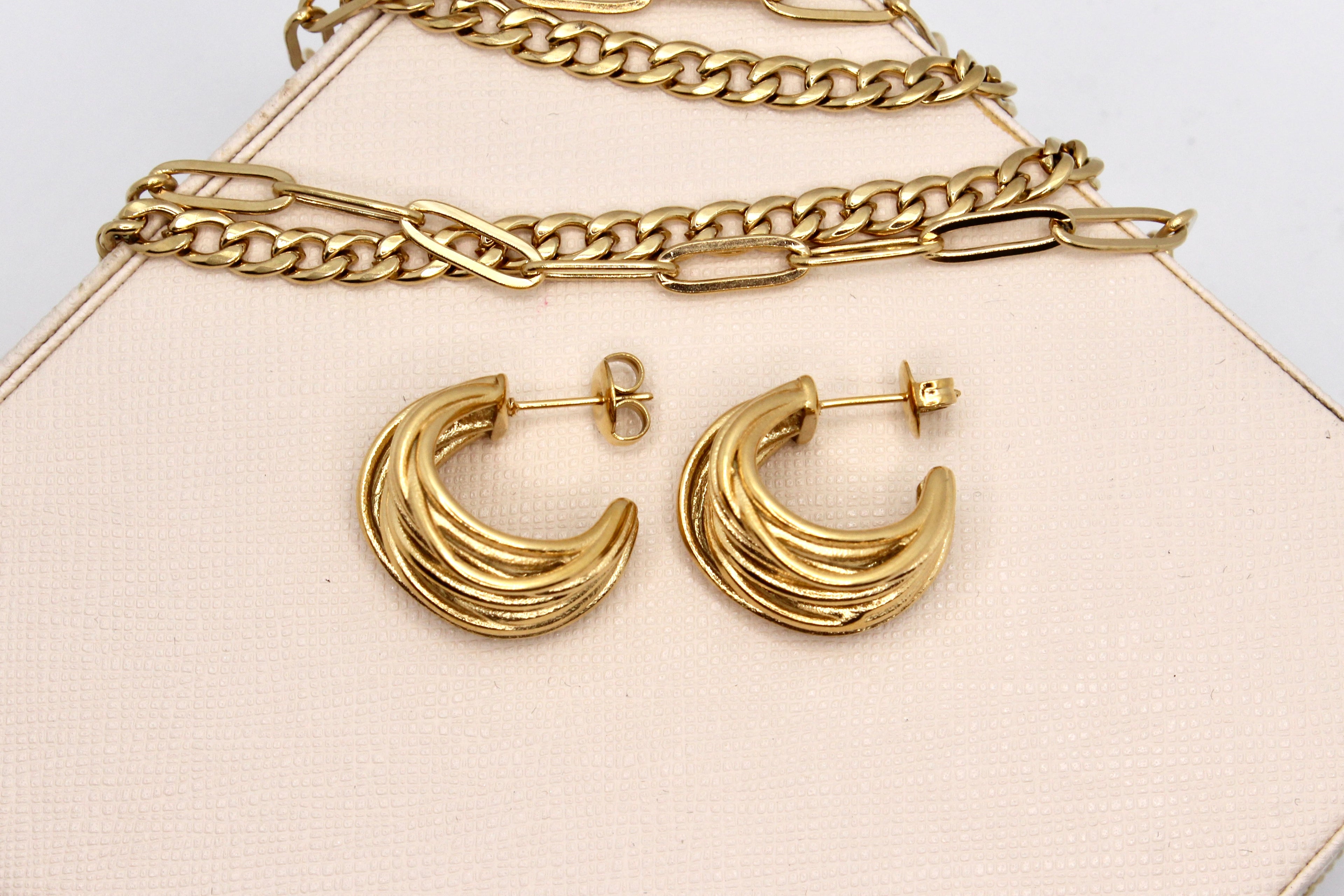 Stella Hoops Gold
