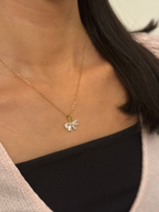 Diamond Bow Halskette